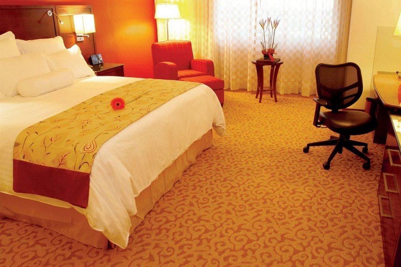 Aguascalientes Marriott Hotel Экстерьер фото